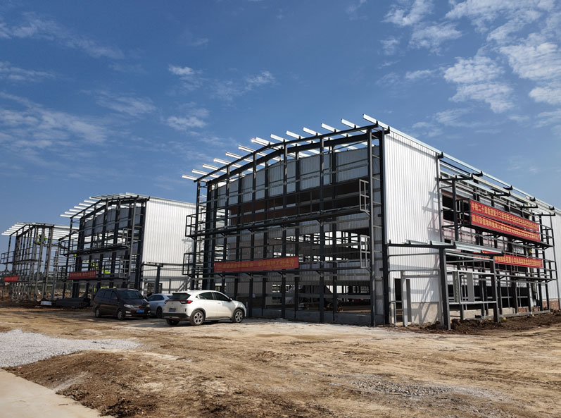 โครงการเพาะพันธุ์ไก่ไข่ครบวงจร Guigang Tongfa จำนวน 3.6 ล้านตัว